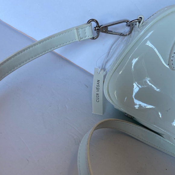 New Urban Outfitters vegan leather crossbody purse - Picture 9 of 10